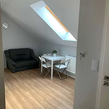 15g Hostel Skawina